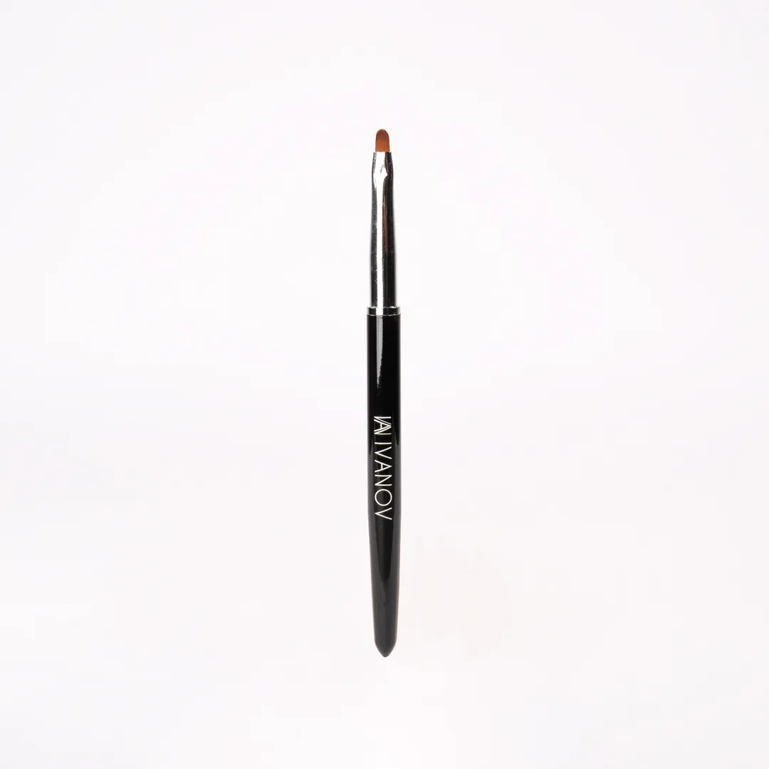 PINCEL IVANOV OVAL 2