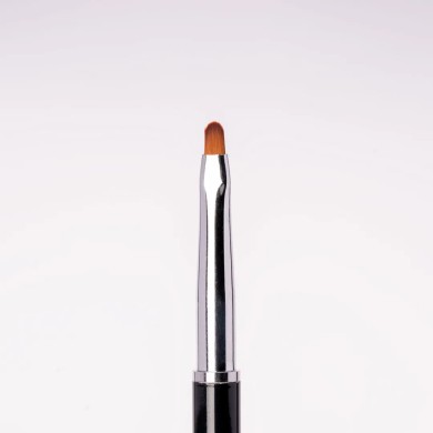 PINCEL IVANOV OVAL 2